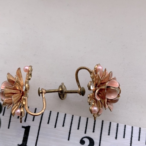 MCM thread back earrings - Picture 7 of 7